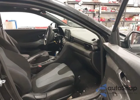 2019 Hyundai Veloster 2.0 из США, поврежденный, VIN KMHTG6AF2KU008946